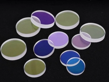 CÁC ĐỐM ĐEN TRÊN THẤU KÍNH CẮT/HÀN LASER: ĐÃ KHÁM PHÁ NGUYÊN NHÂN VÀ GIẢI PHÁP